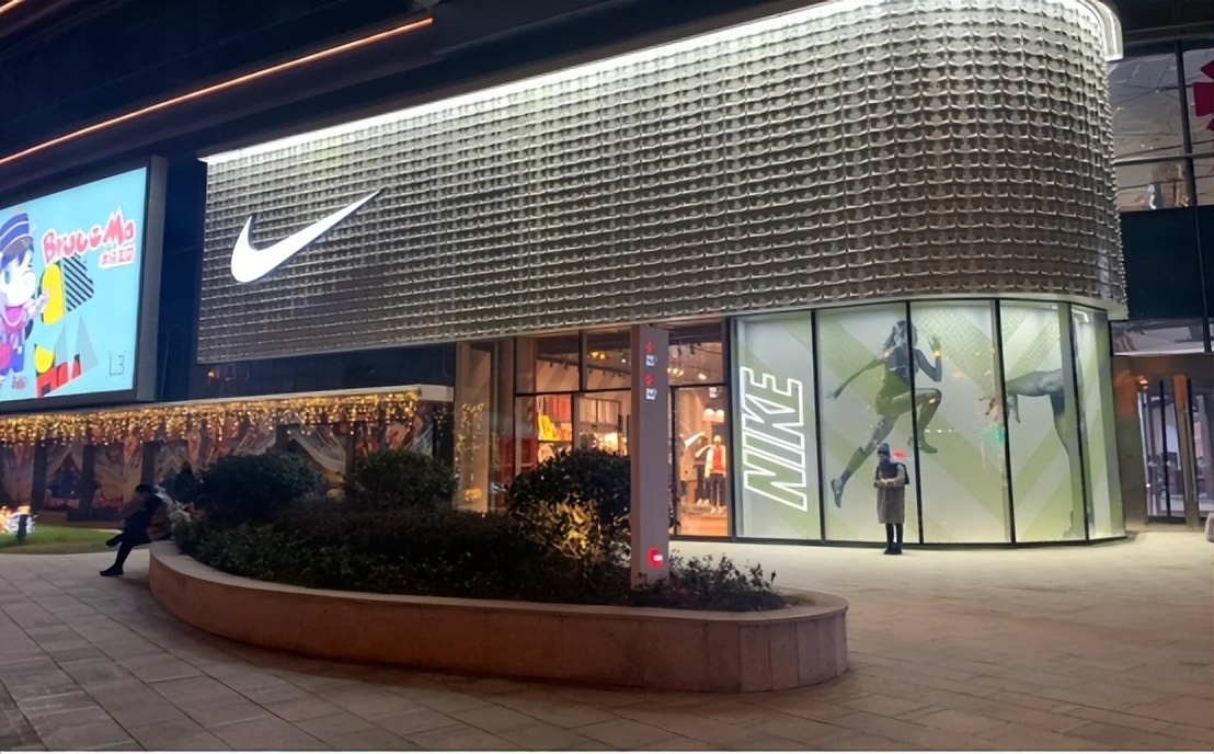 耐克把路走窄了？痛失中国市场后，又宣布退出俄罗斯市场