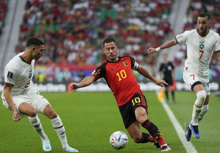 “世一中”德布劳内陨落，全场如同梦游，比利时内讧何时休