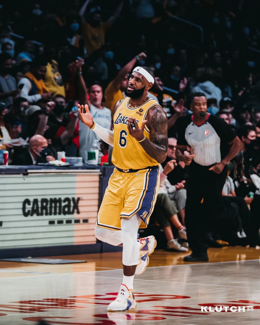 詹姆斯今夏能和湖人提前续约么,詹姆斯暂缓与湖人提前续约