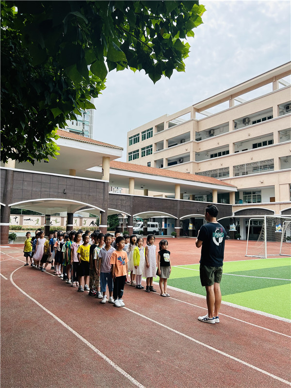 科华中路小学小升初,科华中路小学六一班