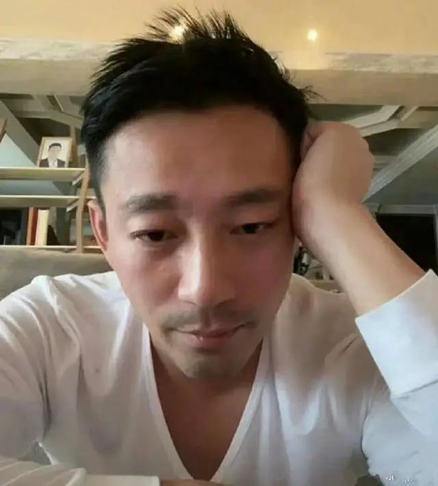 足球与人性、大S和汪小菲的撕逼大战的“现代启示录”