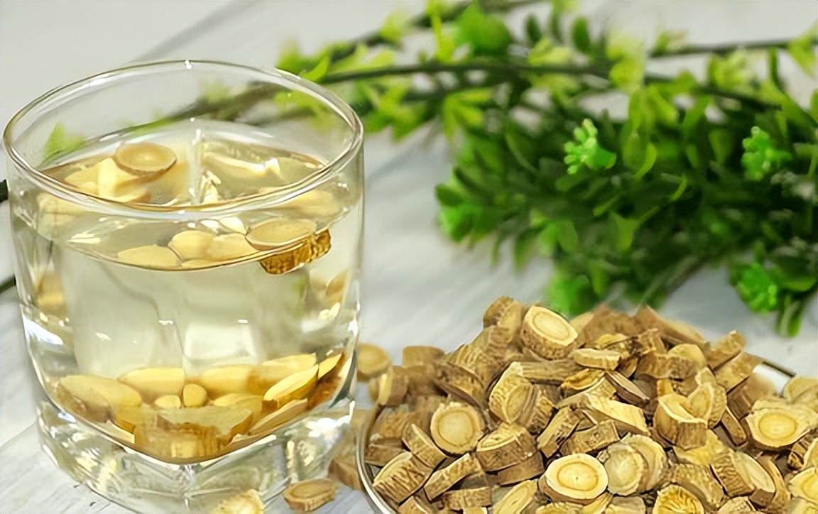 经常喝黄芪水，人为什么会变瘦？提醒：黄芪水的副作用，要谨记