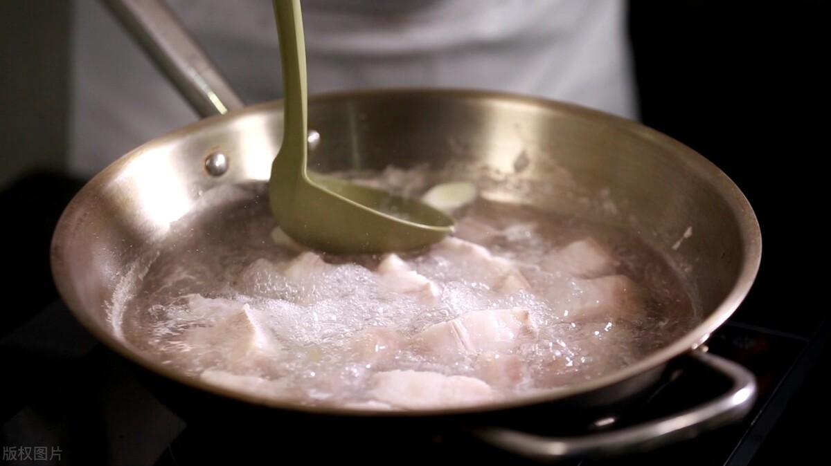 青椒焖猪肚的做法大全家常菜,青椒焖猪肚湘菜做法大全家常