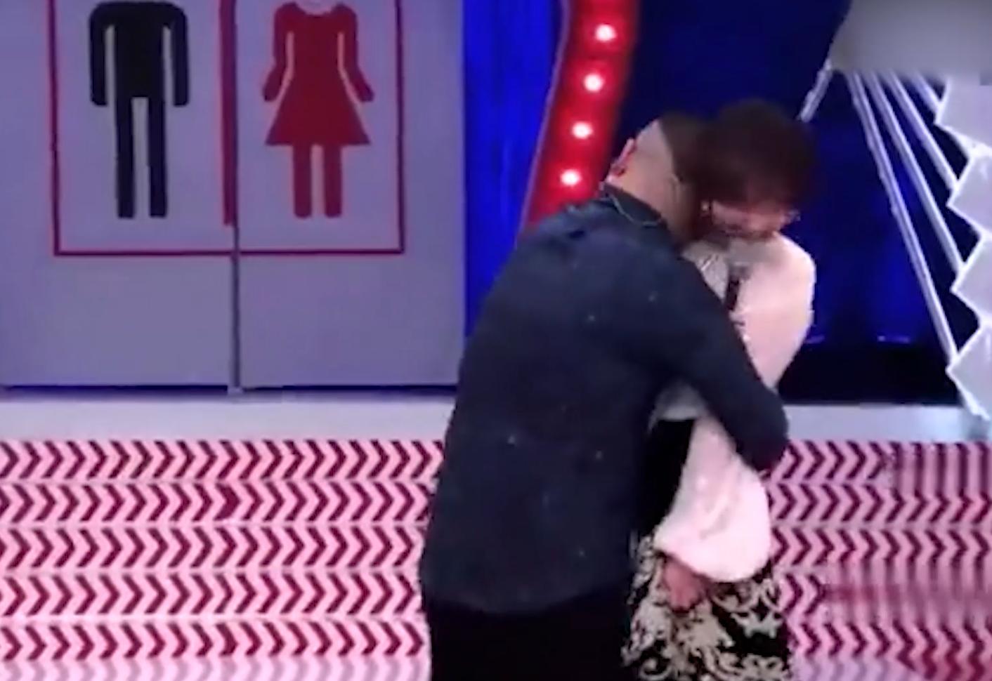 岳云鹏吴京调侃谢楠完整版,岳云鹏吴京谢楠同台什么梗