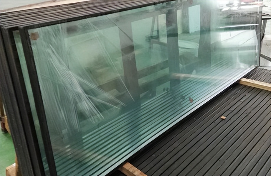 冰柜玻璃门雾气如何消除,冰柜真空玻璃门里面有雾怎么解决