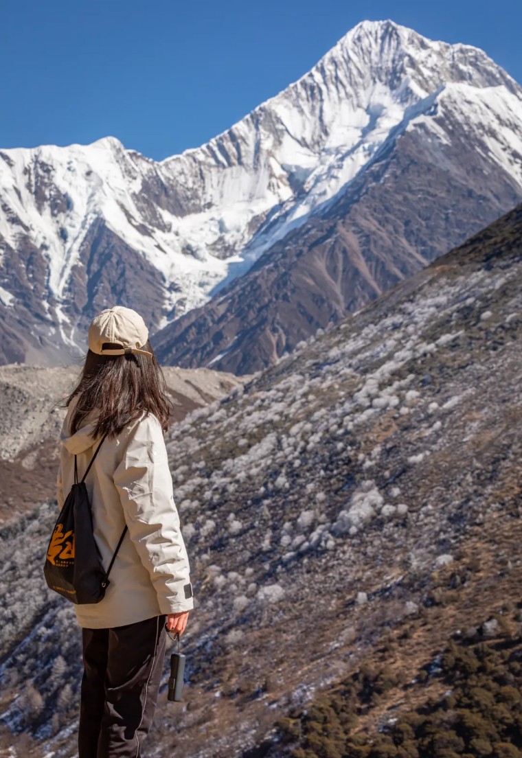 贡嘎徒步穿越子梅垭口,子梅垭口看贡嘎雪山蜀山之王