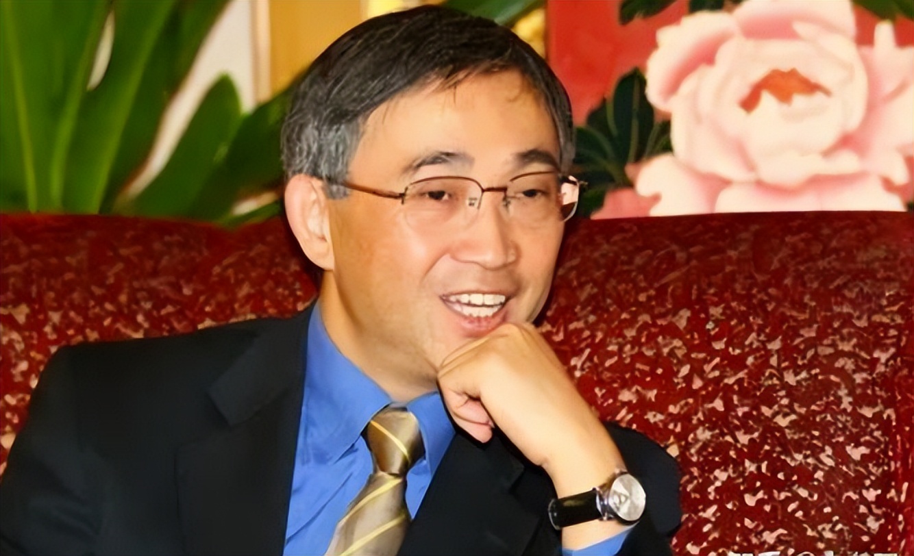 SP时代的风云人物互联网大佬都排队拜他码头如今竟然投奔造车公司