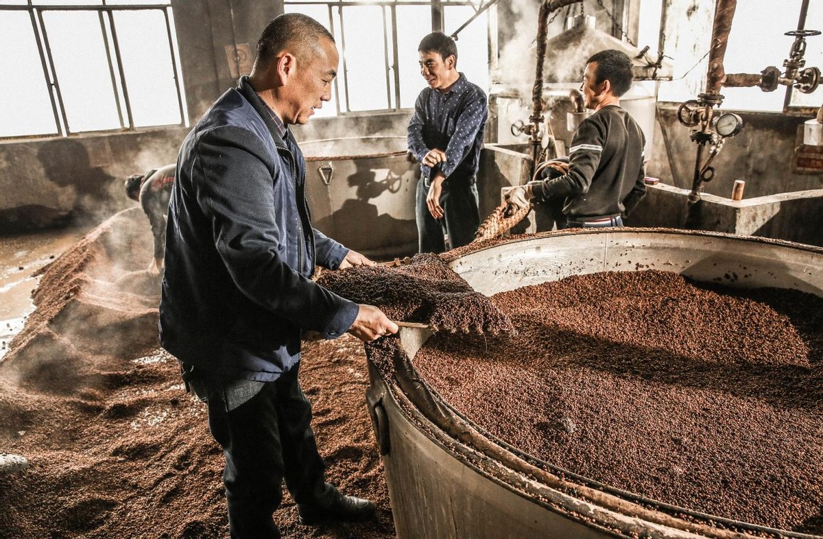 传统酿酒一斤成本是多少,纯粮酿酒最贵多少钱一斤