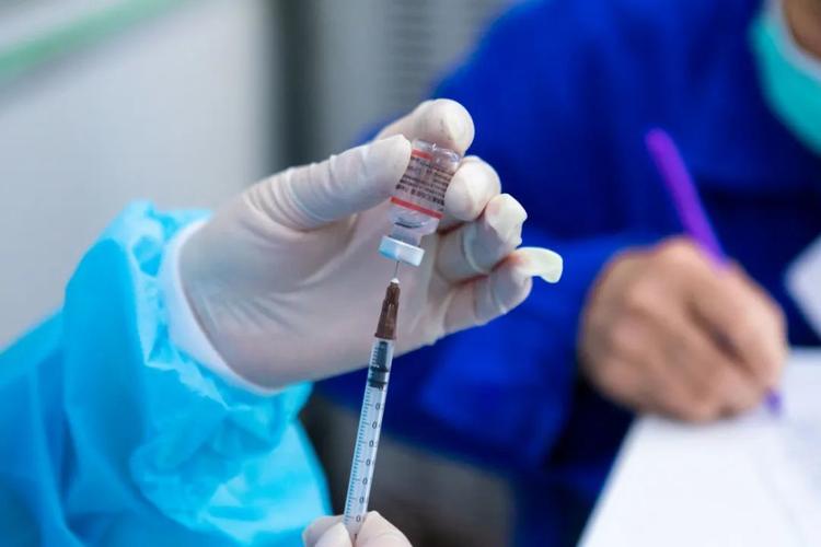 新冠二阳奇怪症状,新冠二阳为什么症状特别严重