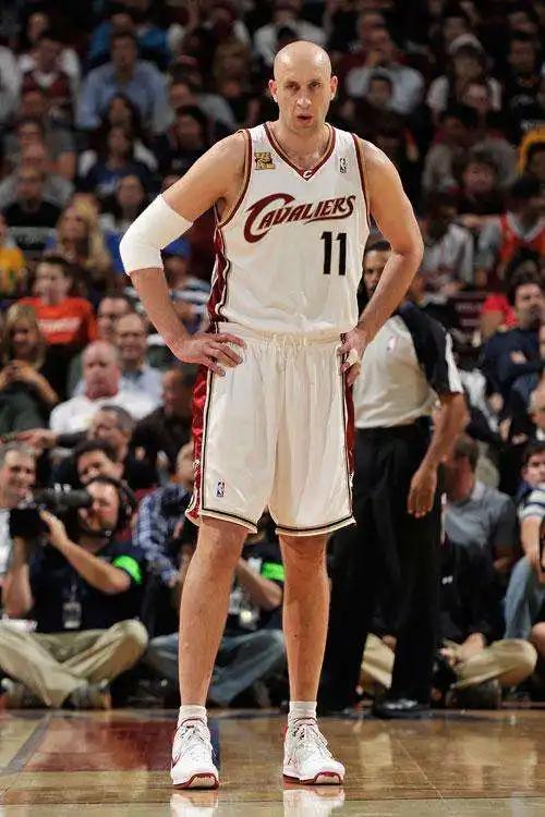 NBA球衣系列之——11号