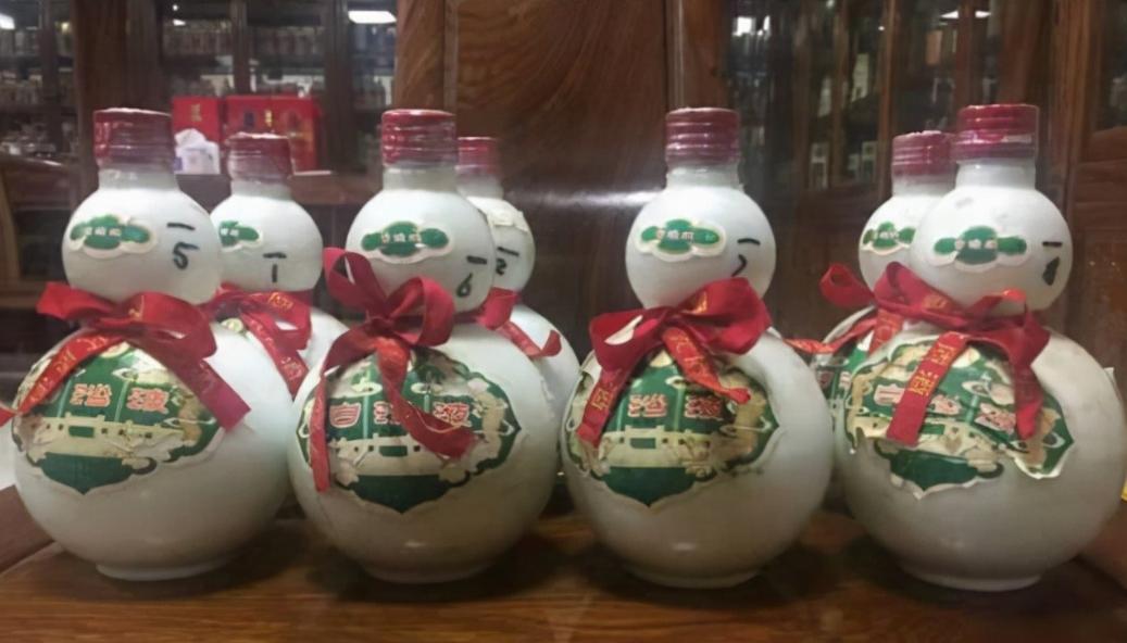 河南昔日爆火的四款白酒,河南最憋屈的十大名酒