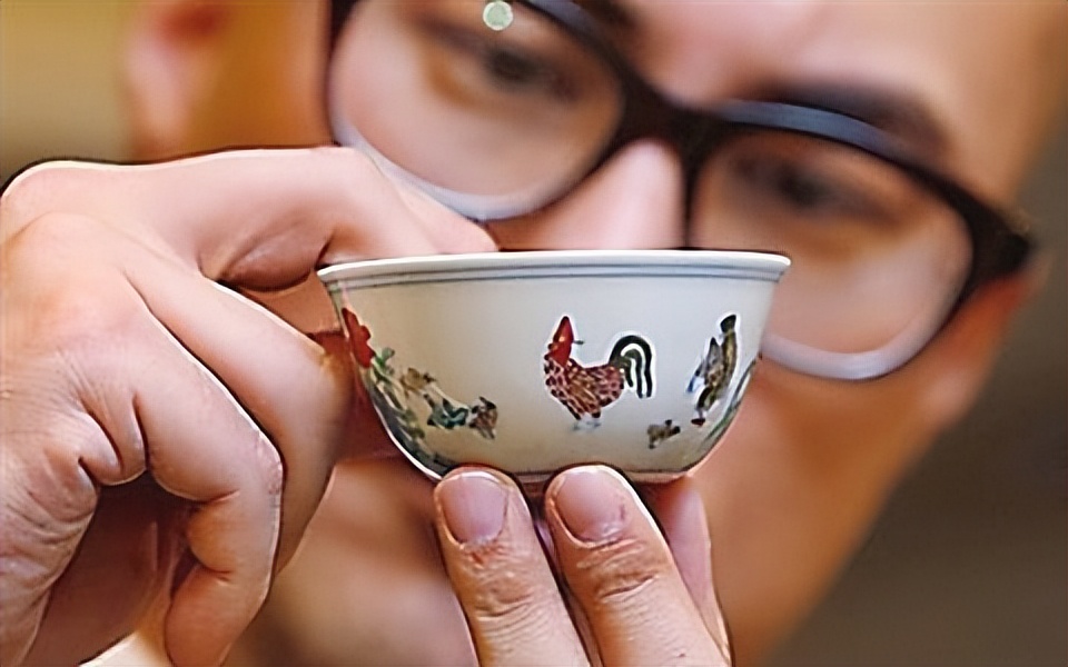 国人以为老外不懂货，高价卖出“造假*物文**”，却不知损失超10亿