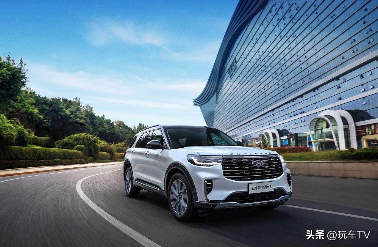 最强越野探险者！硬派造型+AT轮胎+四驱剑指坦克500？