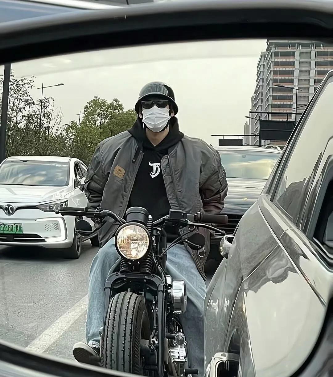 微信头像高冷霸气的男生动漫头像,卡通头像微信头像男生