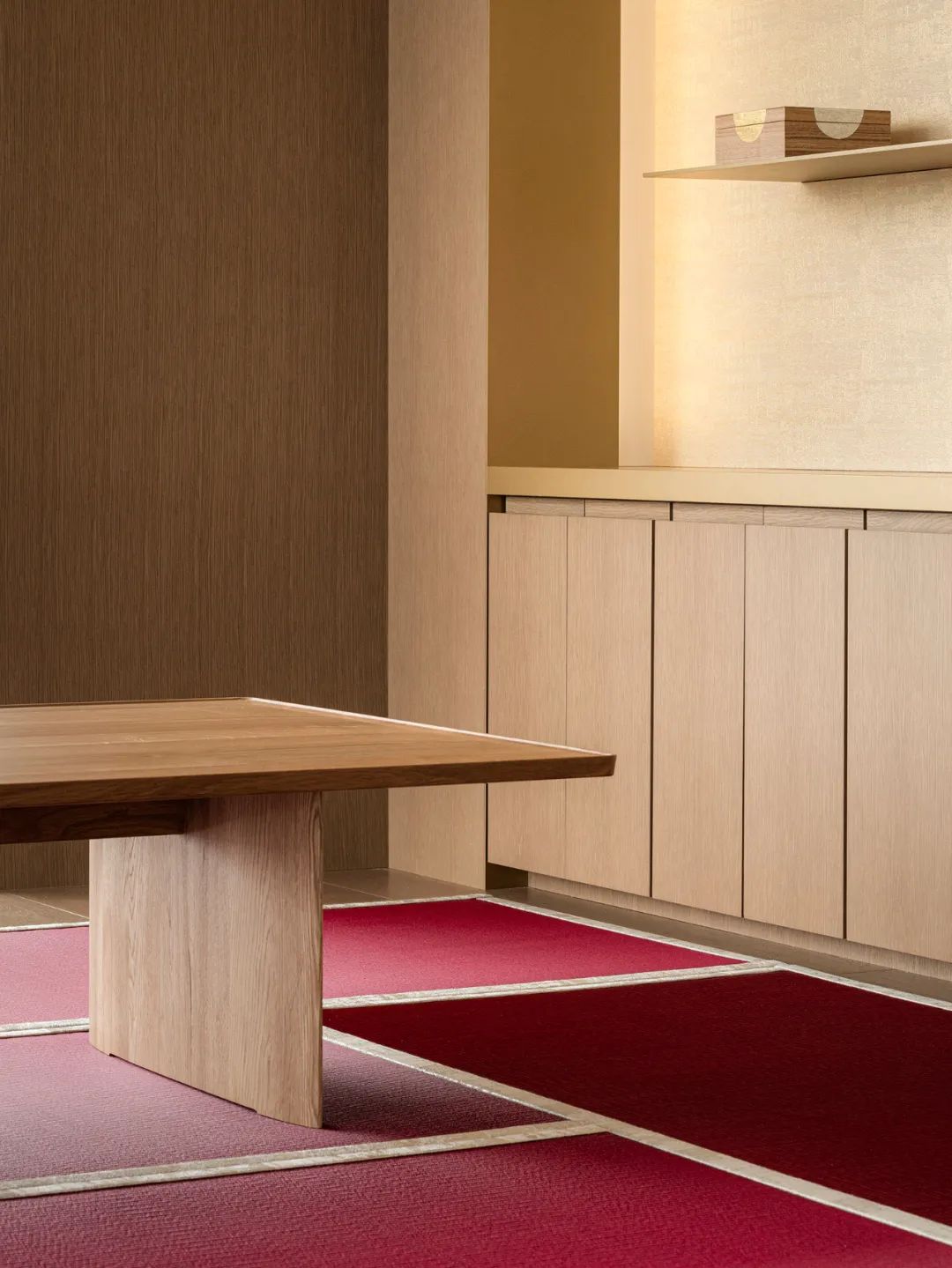 美学中展现企业理念，卡地亚办公室|日本IINInc.事务所