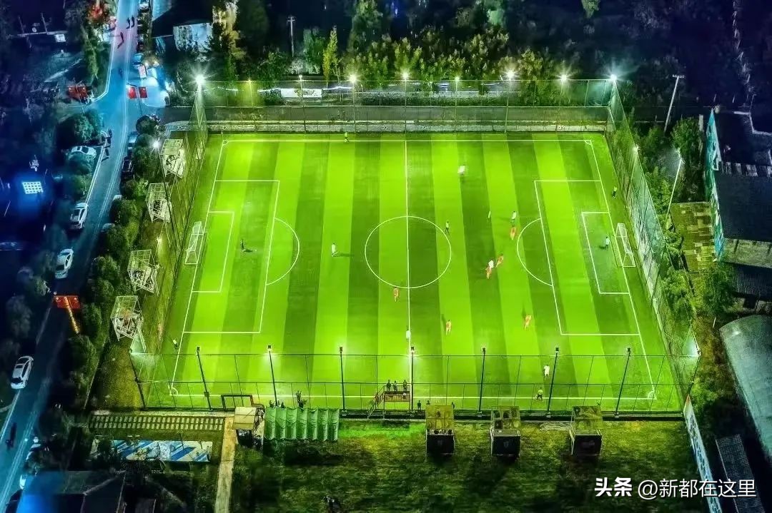 成都坝坝足球,成都踢坝坝足球