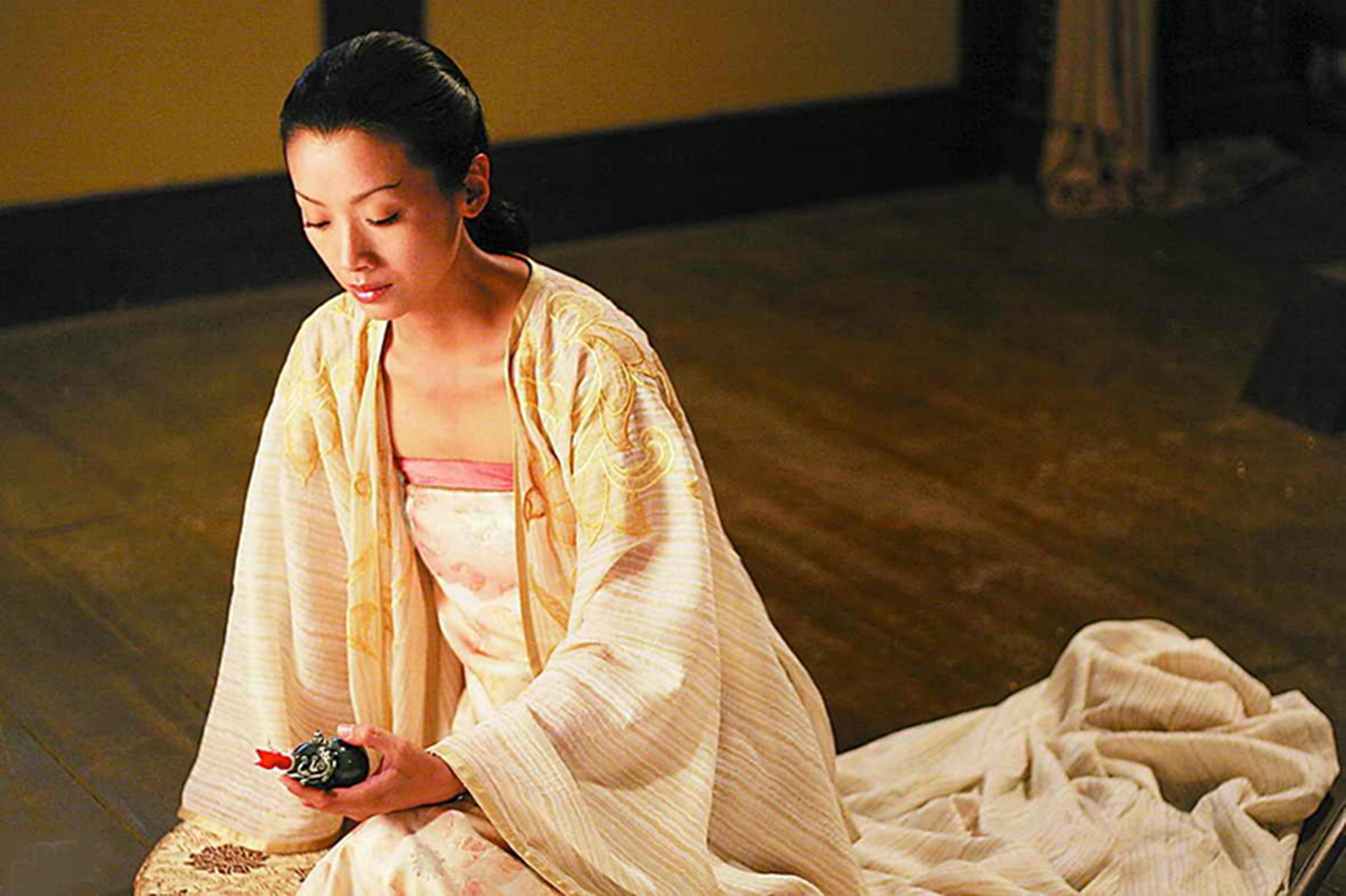 历史上三个假太监有多牛？让太后生子，欺辱皇后，谋害皇帝