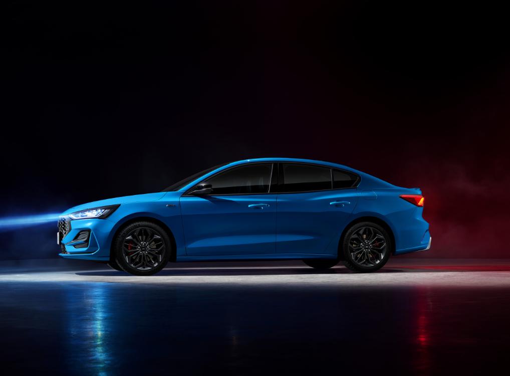 新款1.5t四缸福特福克斯,福克斯四缸匹配6at