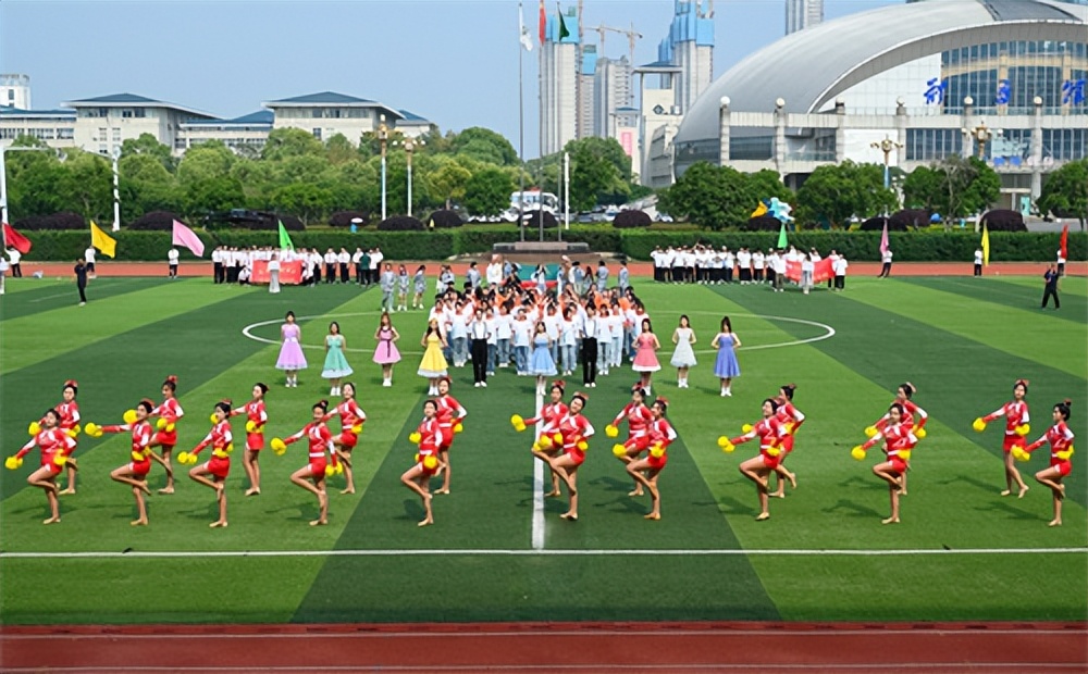 武汉东湖学院运动会第一名,武汉东湖学院体育馆比赛