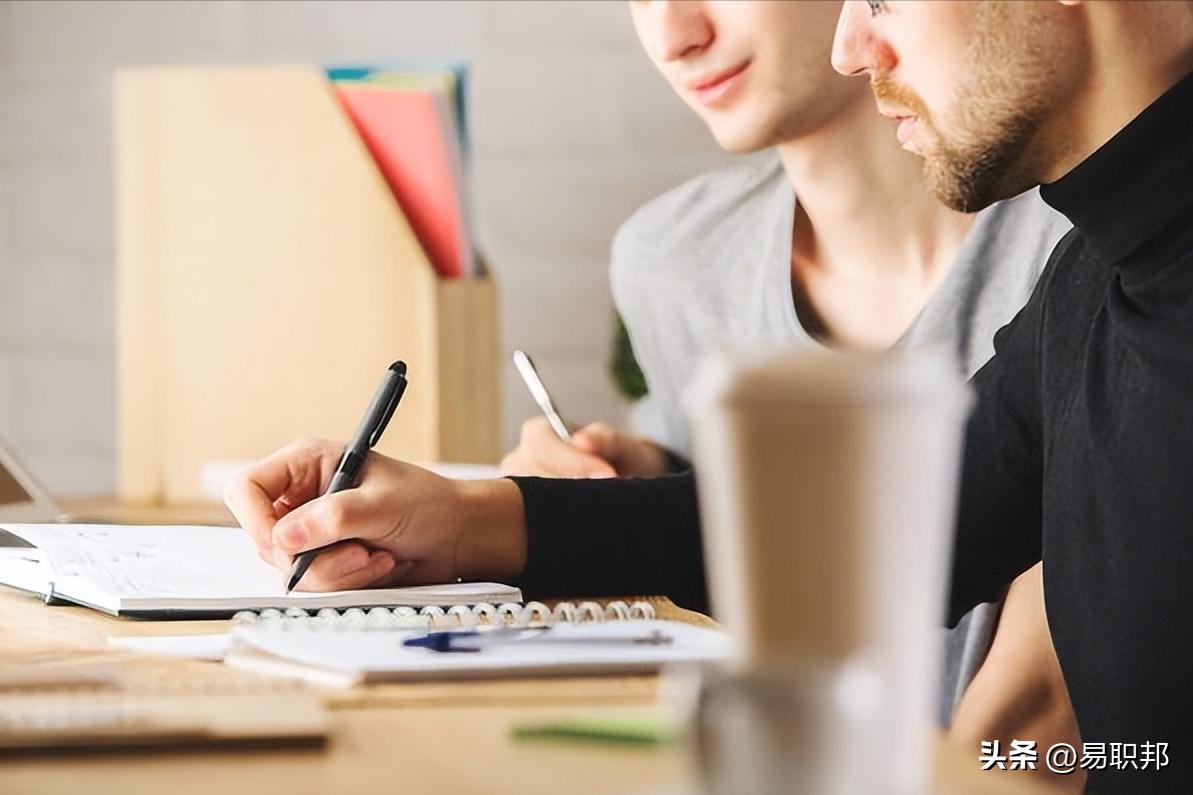 未来比较吃香的4个证书，如果到手就业容易很多，大学时能考就考