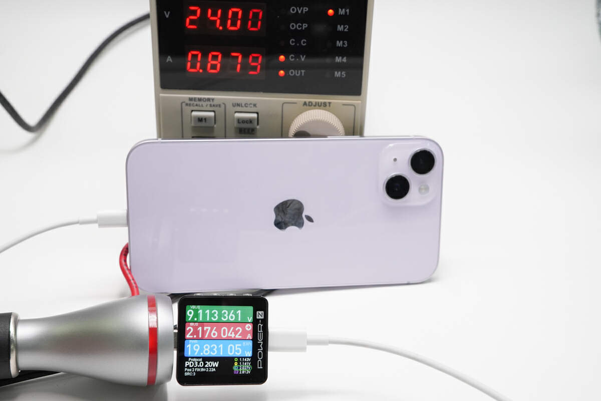 绿联一拖三车载充电器视频评测,绿联三合一充电器真实测评