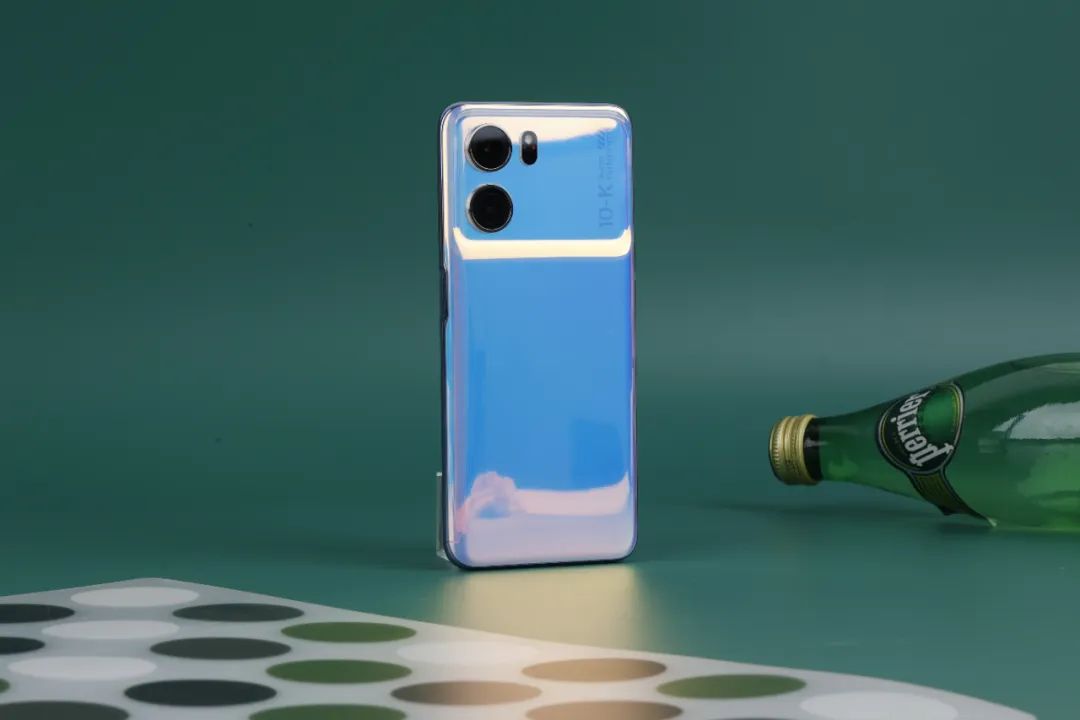 上班电脑推荐笔记本,手机笔记本哪个更值得入手