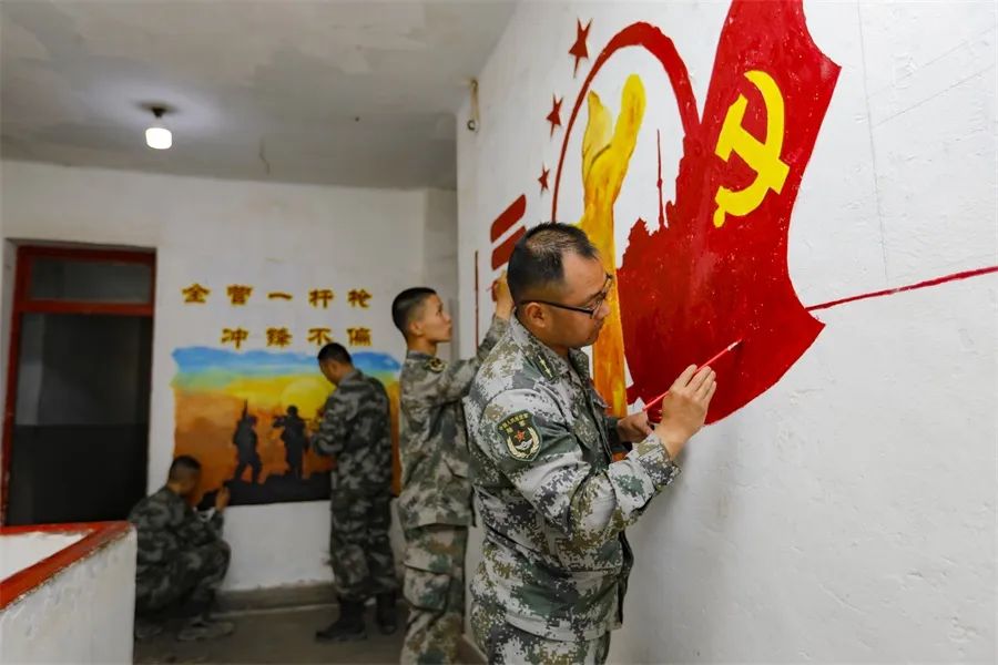 有内涵、有才华!兵哥兵姐邀你打卡“驻训墙画”