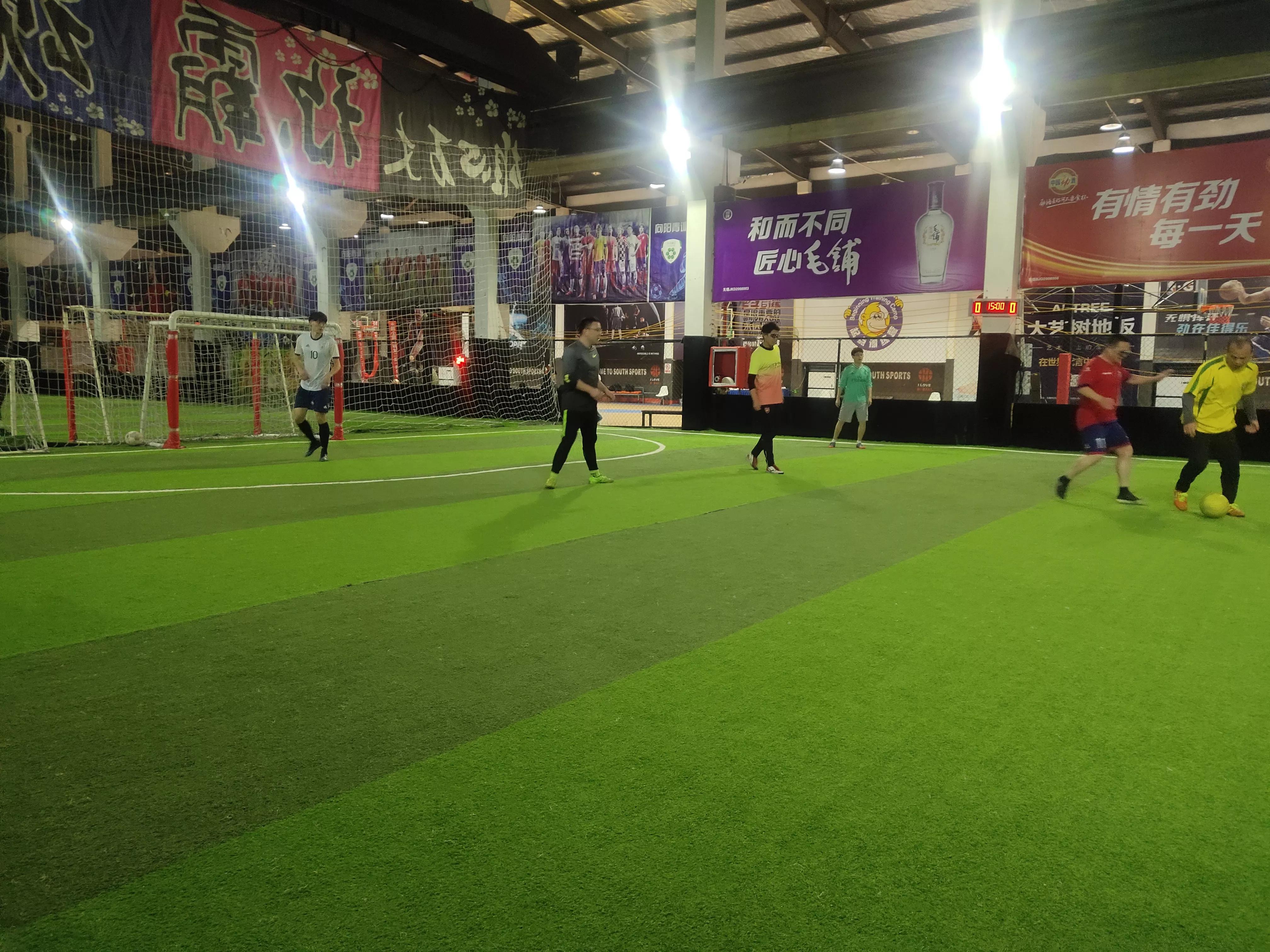 业余足球边锋怎么踢,如何踢业余足球联赛