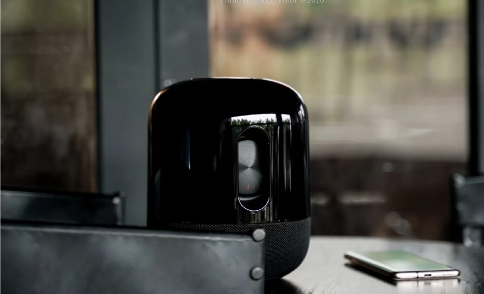 宾馆酒店房间都标配的音箱,顶级酒店房间里的音响