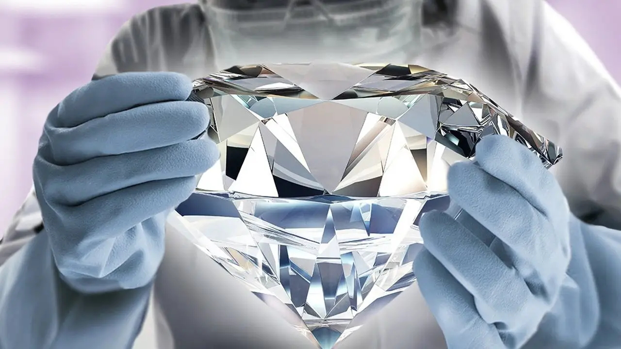 中国人造钻石生产地,河南人造钻石和真钻石区别