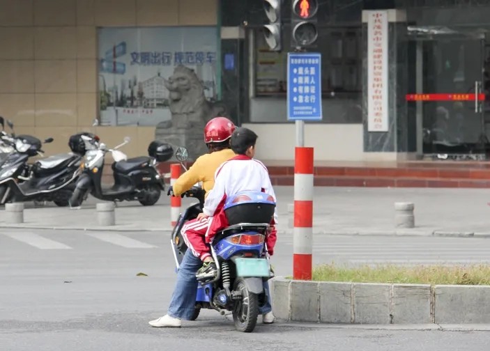 三轮车驾驶证能开哪几种电动车,哪些三轮电动车不用考驾照就能开