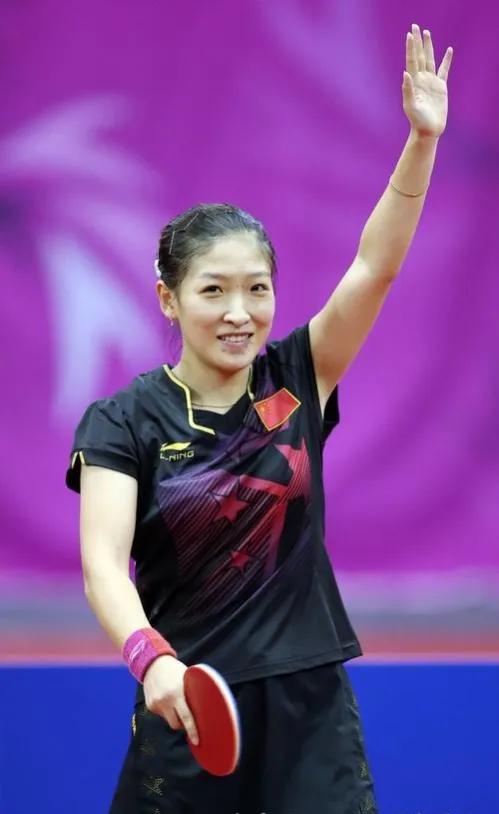 国乒女队王楠,王楠张怡宁女乒团体比赛视频