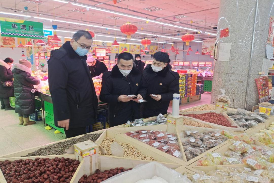 守护节前年货市场——大兴安岭分院开展公益诉讼食品安全“回头看”专项行动