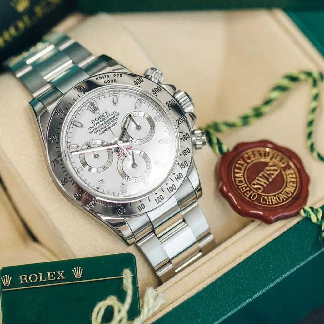 专柜新买的表有划痕正常吗,专柜买的表离店以后发现瑕疵