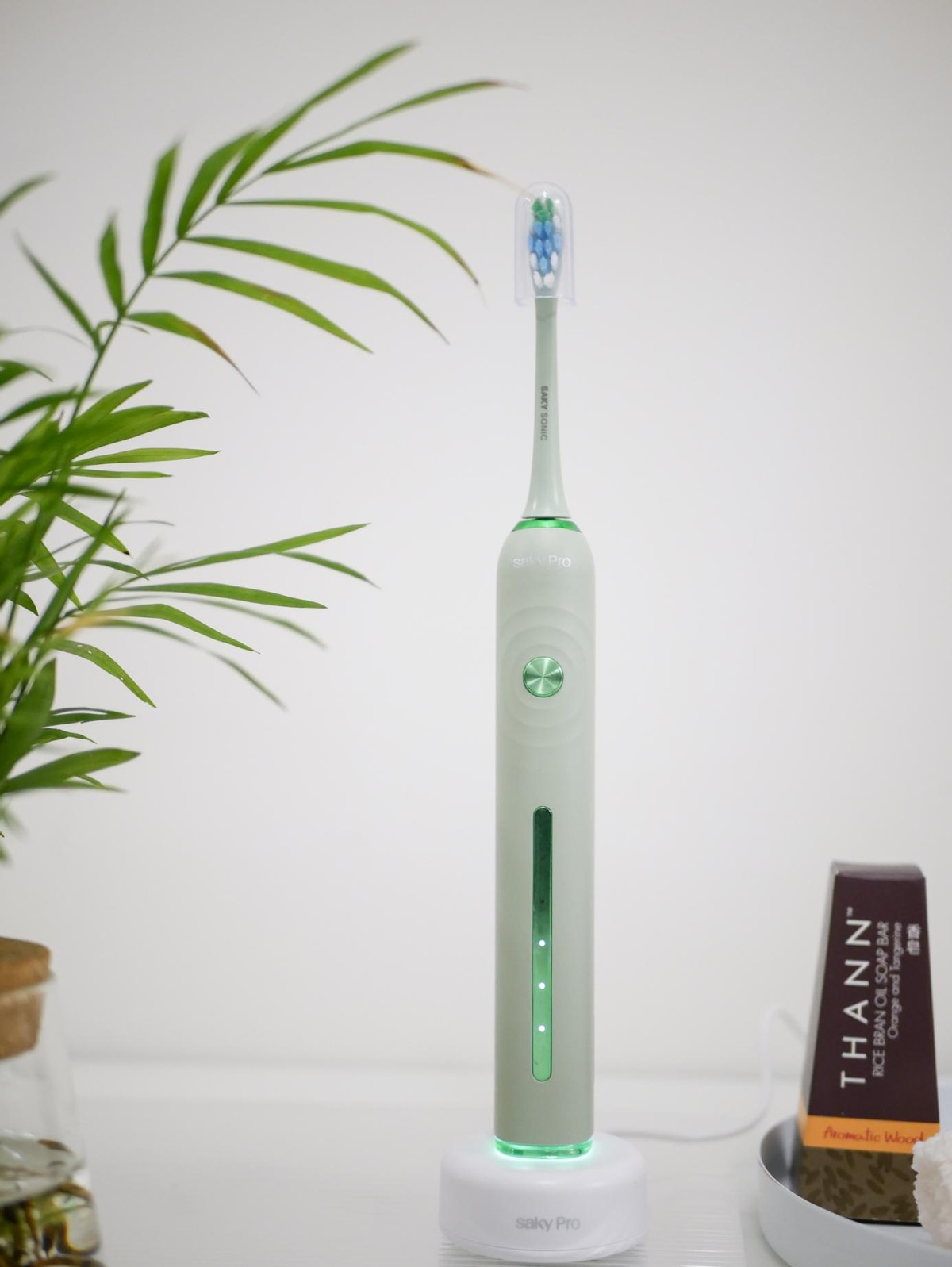 mcomb电动牙刷和usmile电动牙刷,目前哪个牌子的电动牙刷比较好