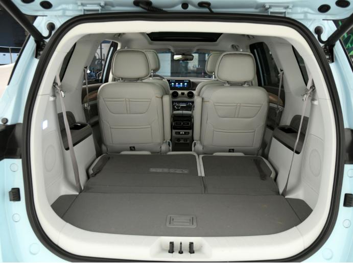 七座家用mpv游艇,风行mpv12款