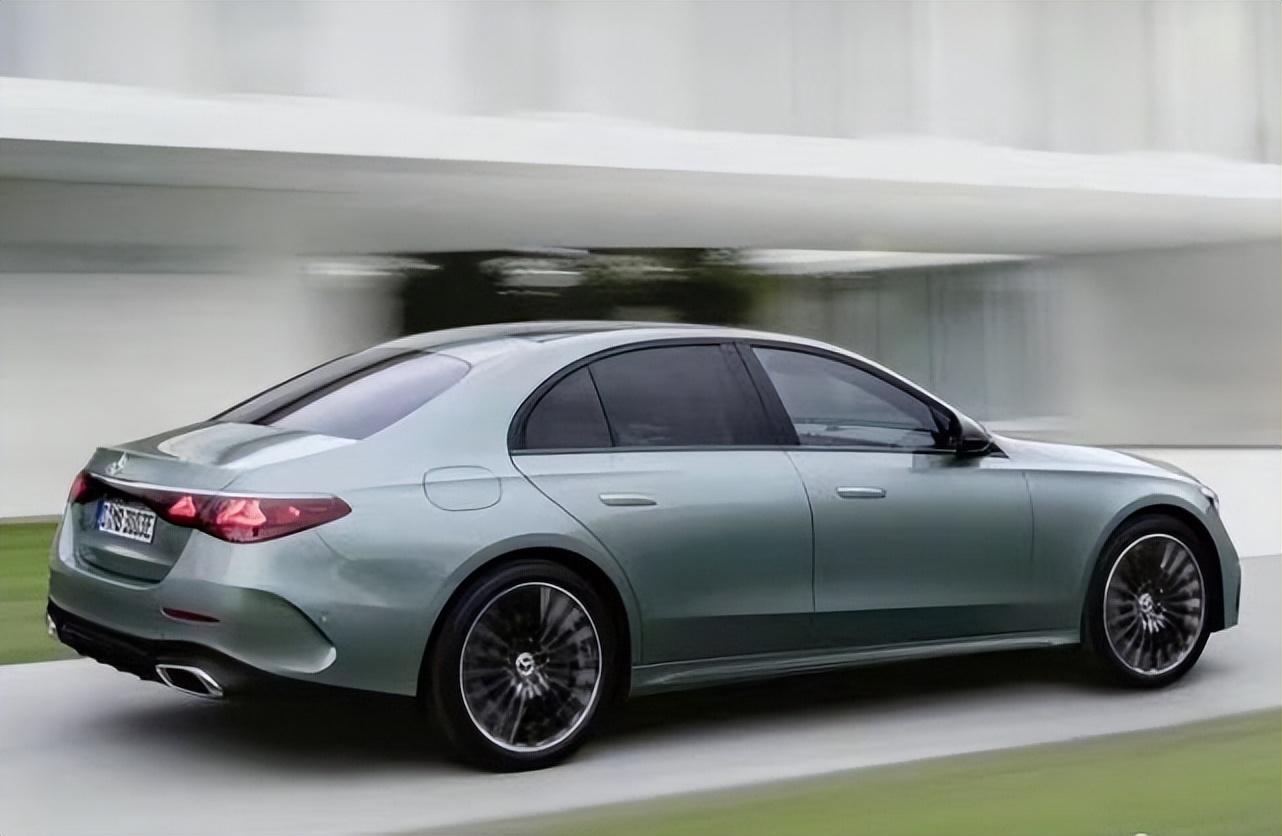 全新一代奔驰e级实车曝光,全新奔驰e级最新