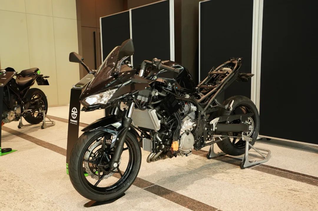 川崎ninja油电混动,川崎ninja650