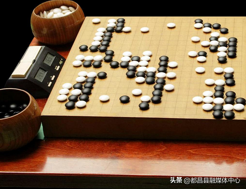 首届鄱阳湖杯围棋大赛颁奖 (围棋技巧围棋教程)