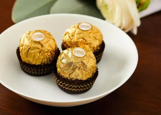 从小甜点坊到糖果巨擘，一颗榛果如何成就费列罗帝国丨案例分析