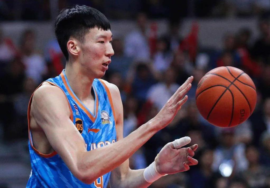 周琦还没有同新疆男篮续约吗,周琦最新消息新疆男篮