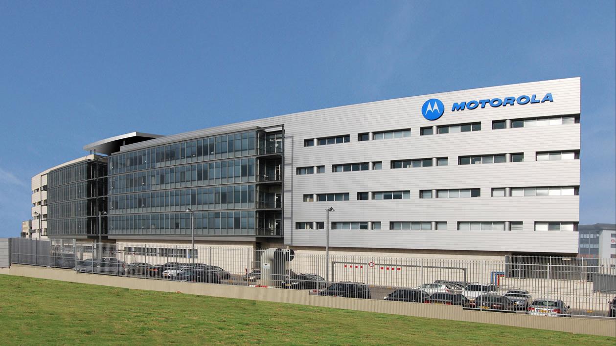 赴美留学博士,用一张砂纸骗走11亿科研经费,让中国芯片停滞13年