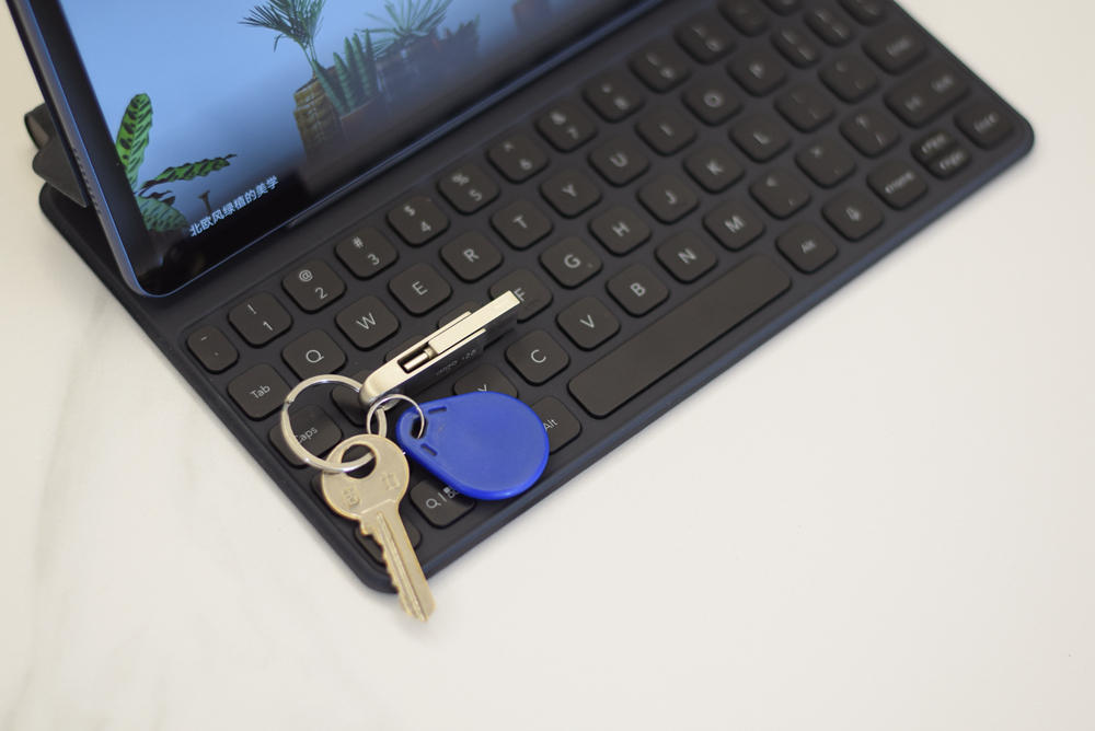 无需供电扩展坞,不用扩展坞可以用电脑连接手机吗