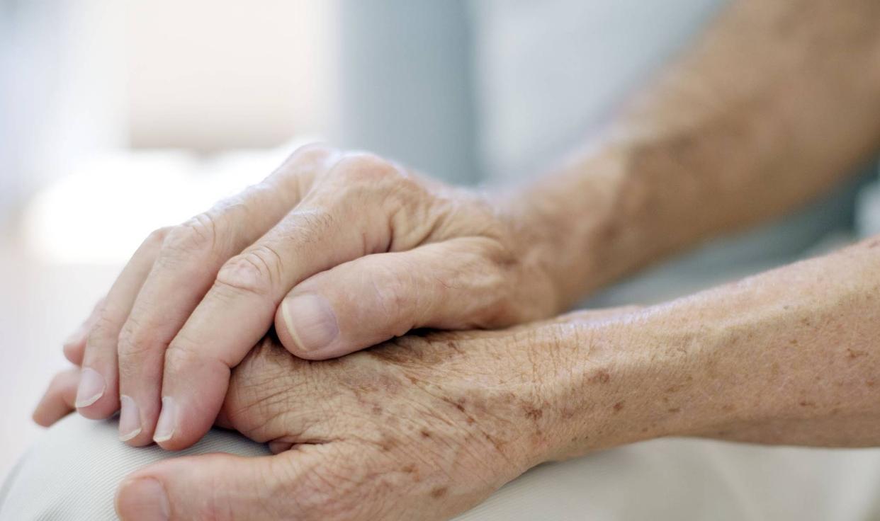 老年斑红霉素可以去除吗,老年斑红霉素