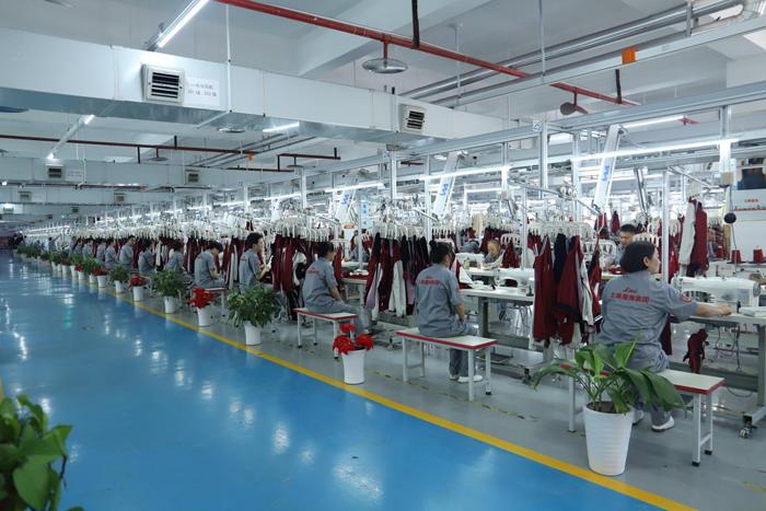 校服定制厂家立泰集团,立泰服装有限公司