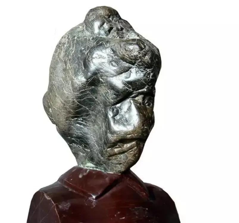 成精的石头蛋,石头成精的过程视频