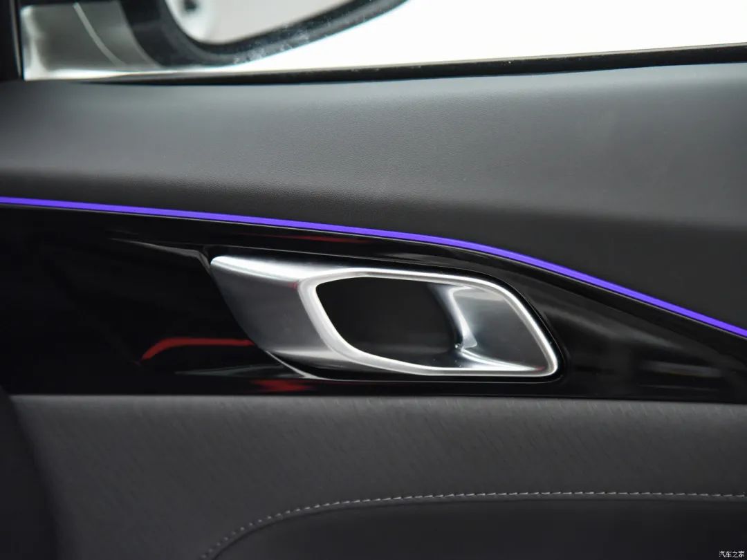 欧尚z6外观很像一个合资车,欧尚z6为什么有人说它像面包车