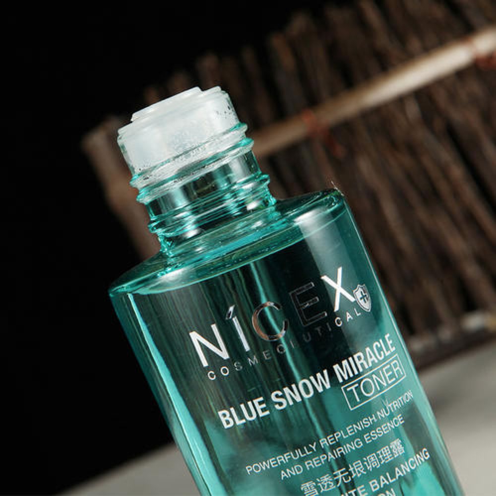 鼻子毛孔大能挤出好多脂肪粒,鼻子上长了像脂肪粒的东西