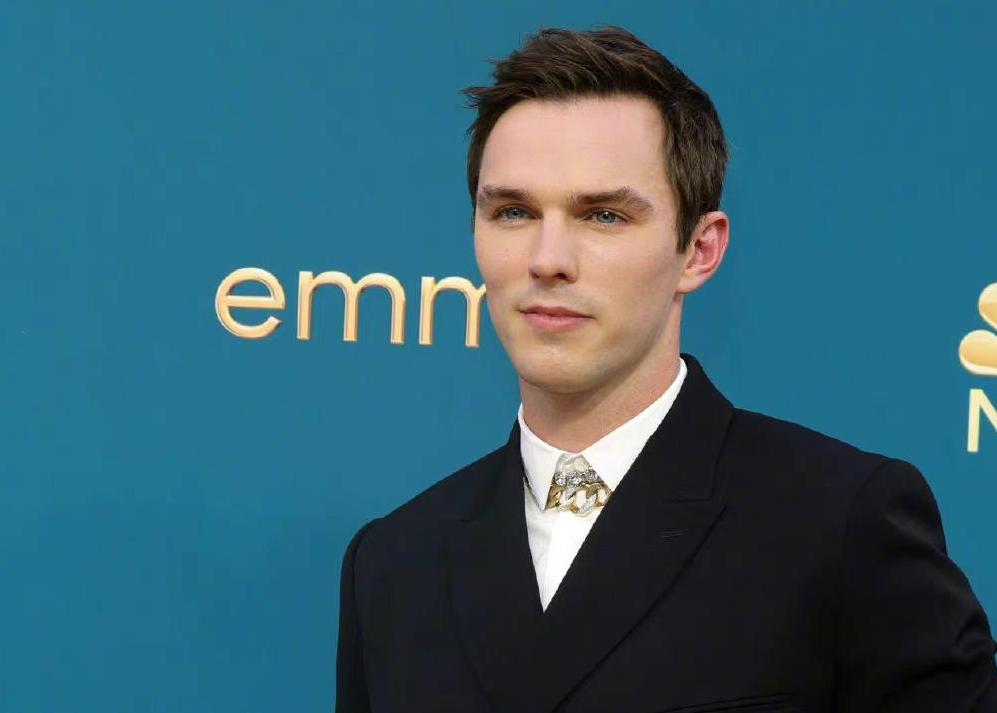 艾美奖红毯女星礼服图片,2019红毯艾美奖