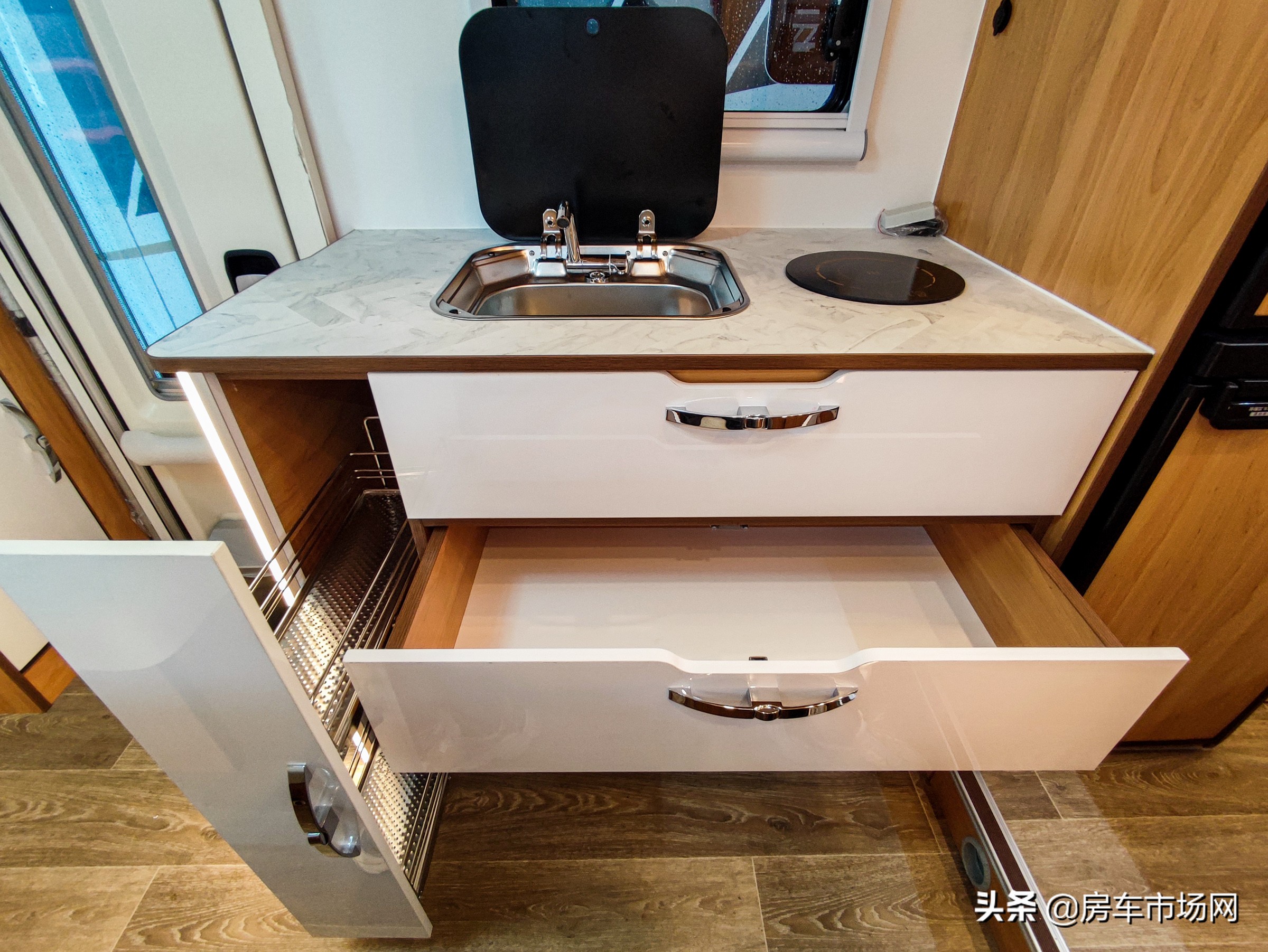 最便宜五十铃四驱轻卡房车,不带额头的五十铃轻卡房车